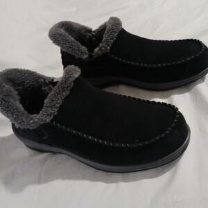 Orthofeet Suede Sherpa Lined Shoes Women’s 8 B Medium Black/Black Step-In heel